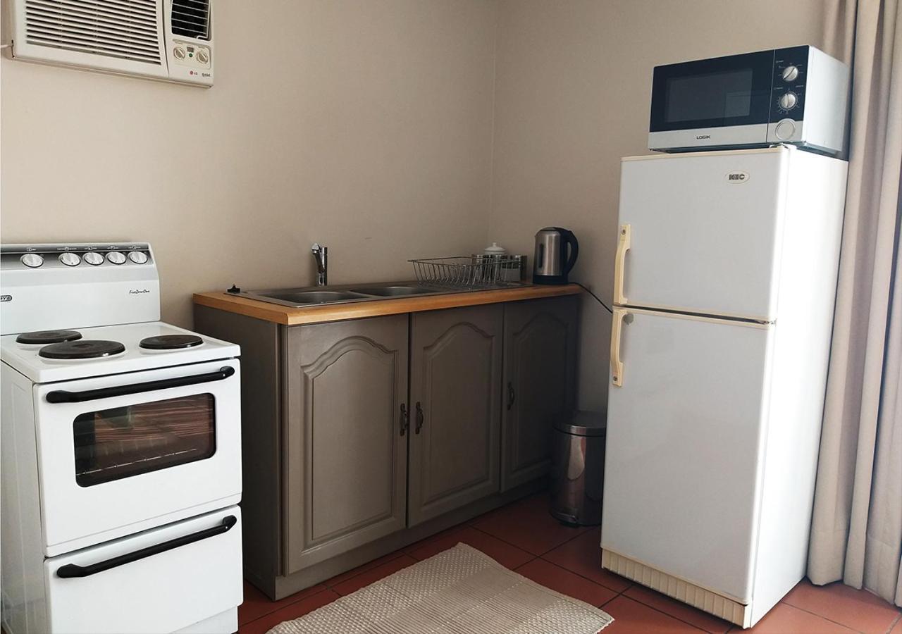 Alimento Guest House Upington Exterior photo